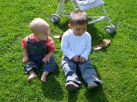 Liam et Elouan son petit copain malgache, futur gabonais