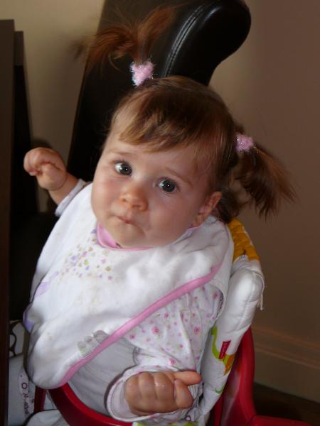 Miss Elona et ses couettes