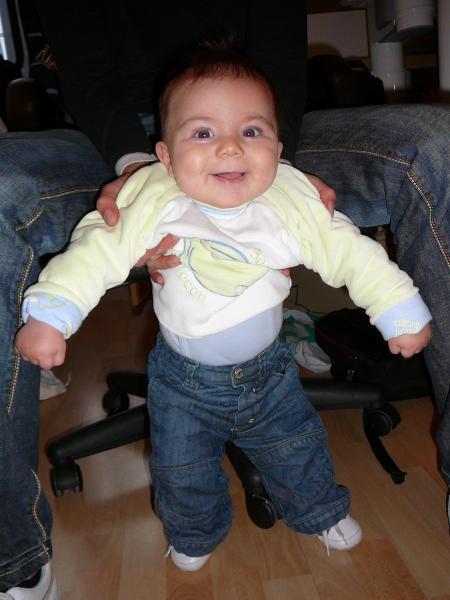 Mon nouveau plaisir: me mettre debout... 